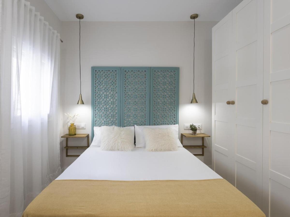 Beautiful Blue Triana Apartment Sevilla Exterior foto