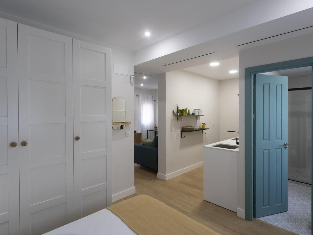 Beautiful Blue Triana Apartment Sevilla Exterior foto