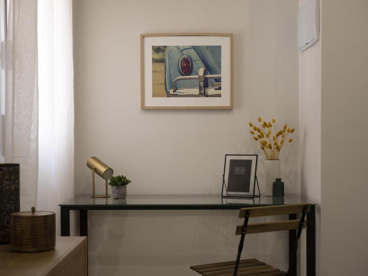 Beautiful Blue Triana Apartment Sevilla Exterior foto