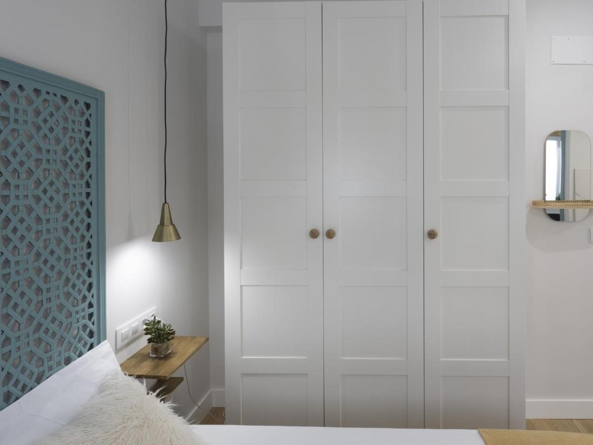 Beautiful Blue Triana Apartment Sevilla Exterior foto